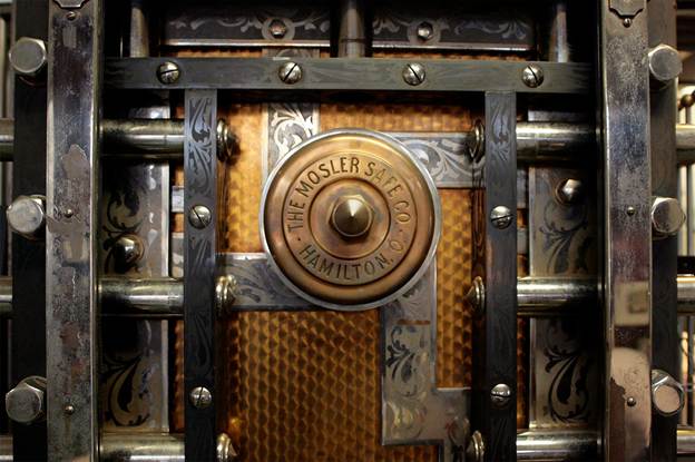 A mechanical vault